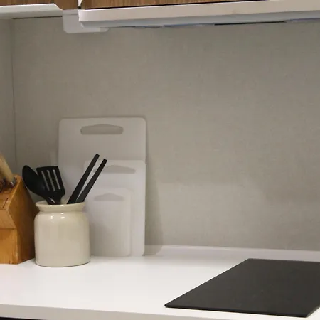 Modern 1-bed With Pool & Seaview Appartamento *