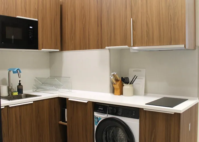 Modern 1-bed With Pool & Seaview Appartamento *