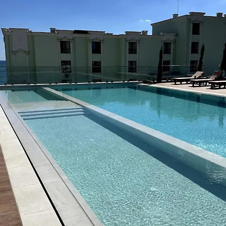 아파트 Modern 1-bed With Pool & Seaview 바르나