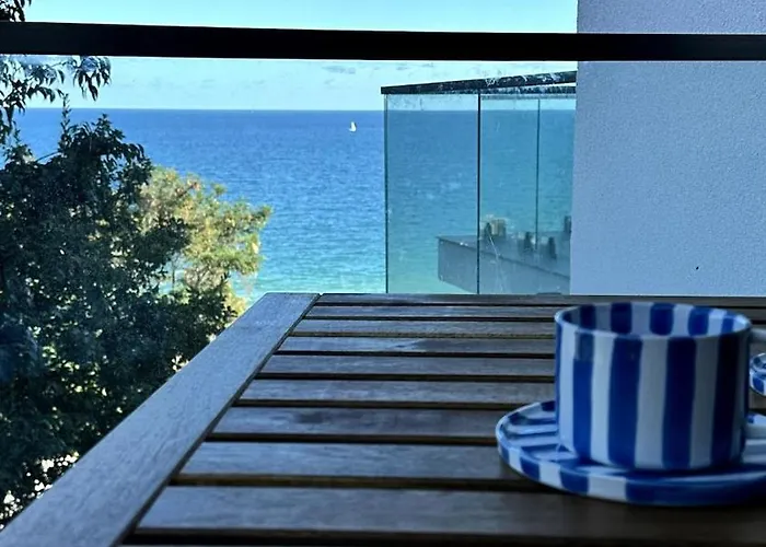 Apartment Modern 1-bed With Pool & Seaview Varna